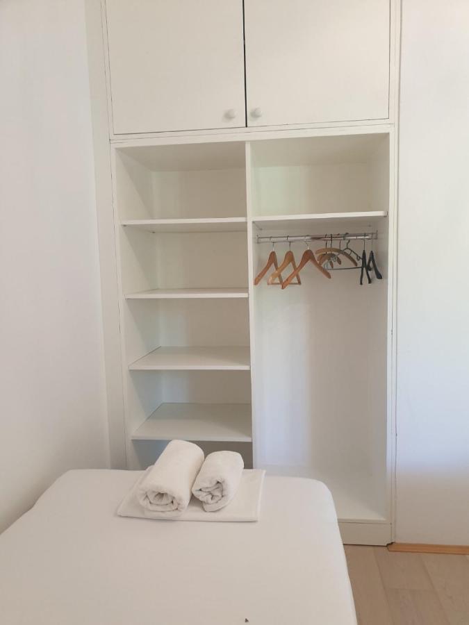 Luka'S Lodge Guesthouse & Hostel 赫瓦尔 外观 照片