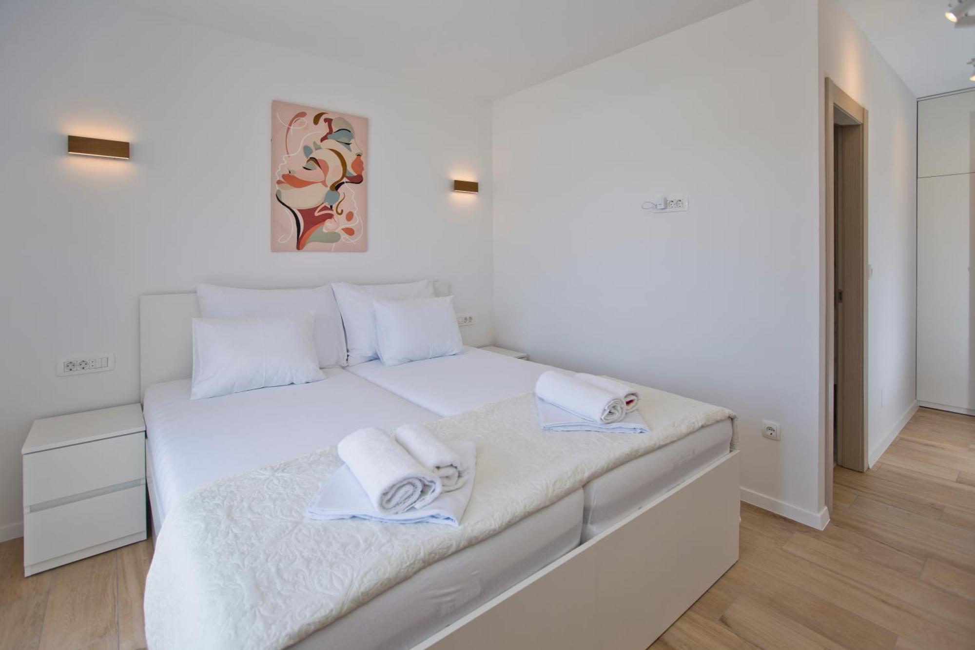 Luka'S Lodge Guesthouse & Hostel 赫瓦尔 外观 照片