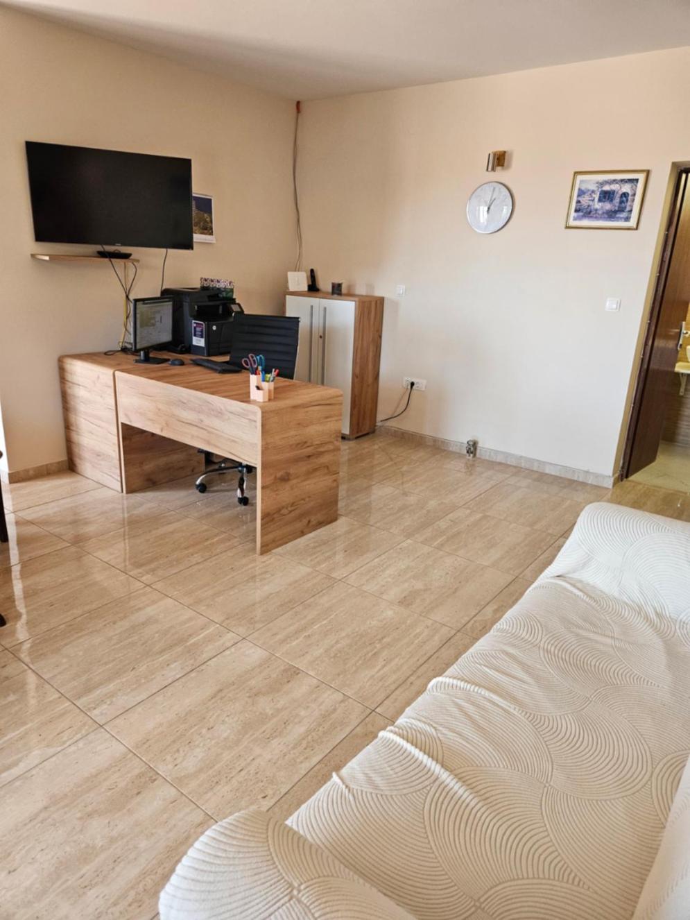 Luka'S Lodge Guesthouse & Hostel 赫瓦尔 外观 照片